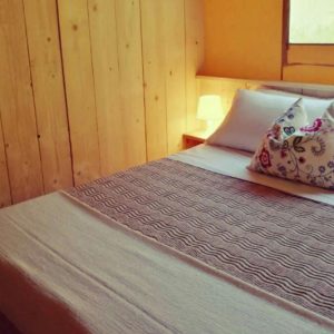 (lodge-tent-letto-matrimoniale)